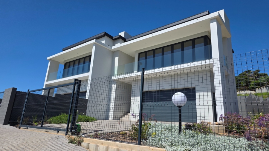 3 Bedroom Property for Sale in Hartenbos Heuwels Western Cape